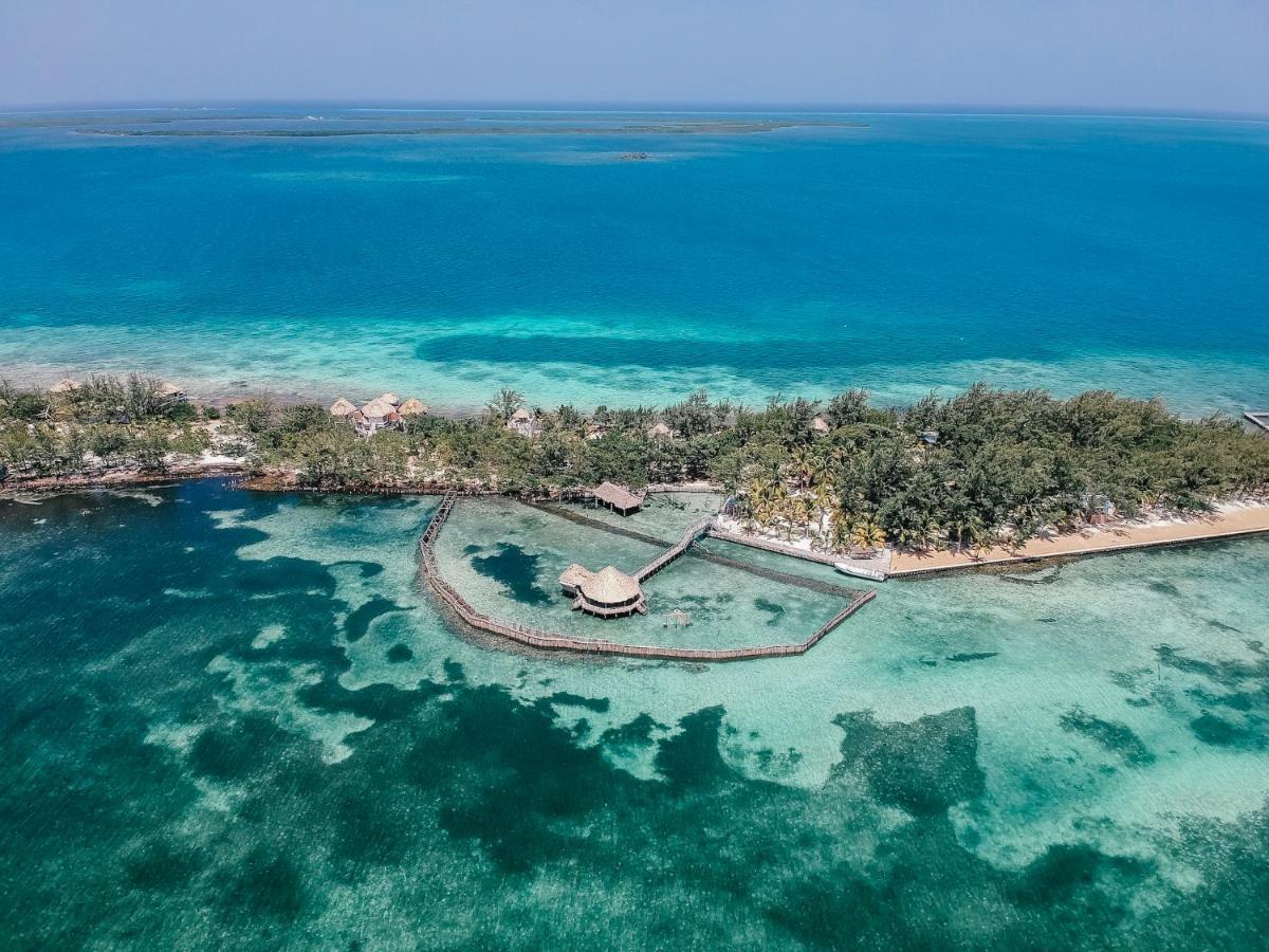 Thatch Caye Resort A Muy'Ono Resort ホプキンズ エクステリア 写真