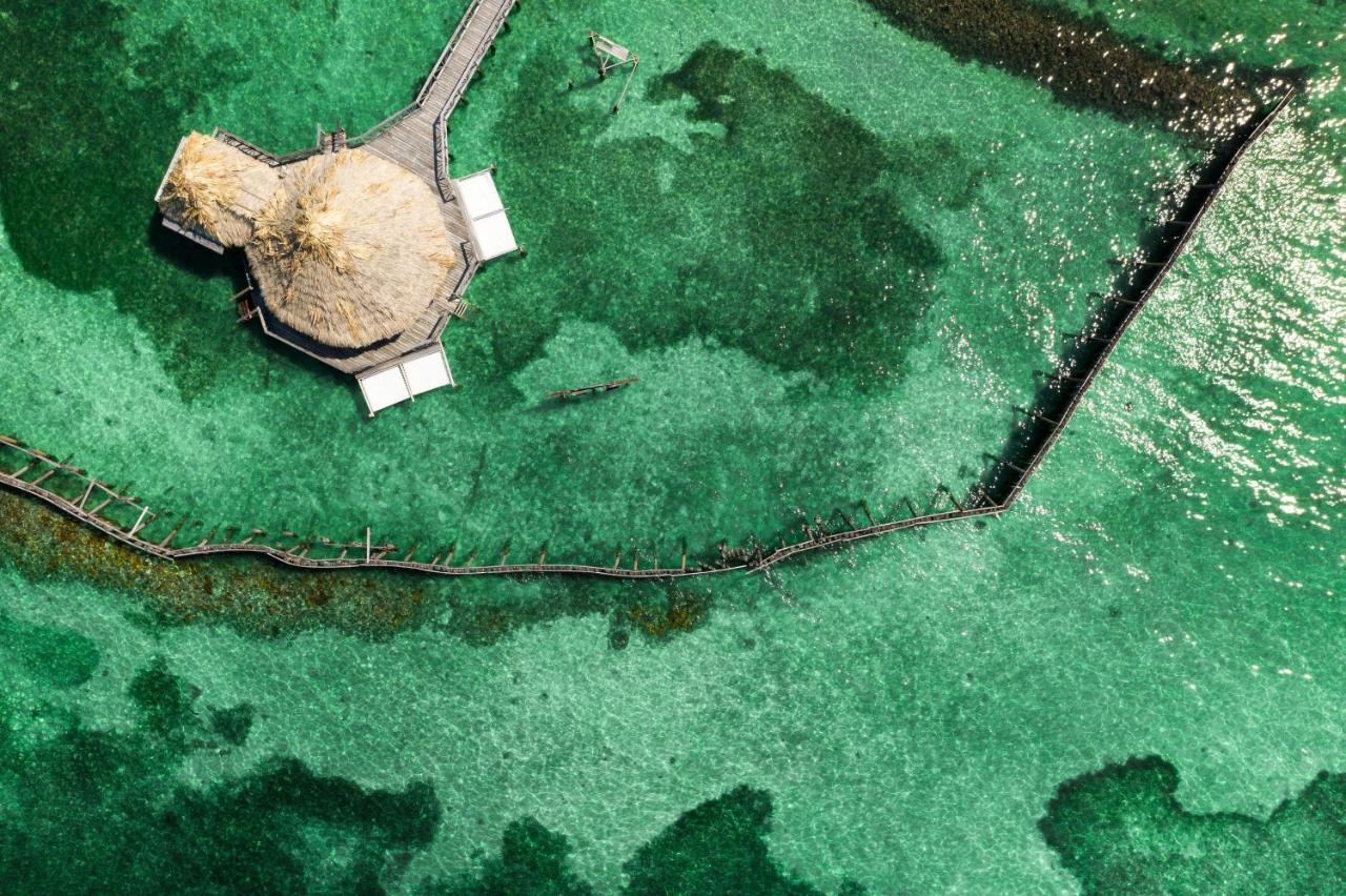 Thatch Caye Resort A Muy'Ono Resort ホプキンズ エクステリア 写真