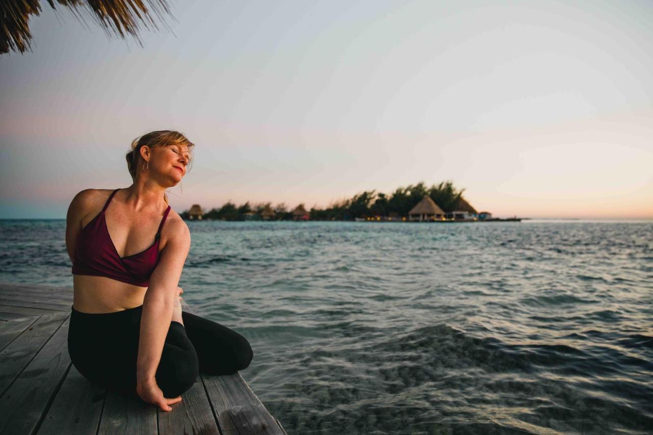 Thatch Caye Resort A Muy'Ono Resort ホプキンズ エクステリア 写真